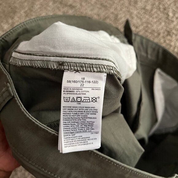 NWT GAP Cotton Khaki Style Shorts - Picture 4 of 4
